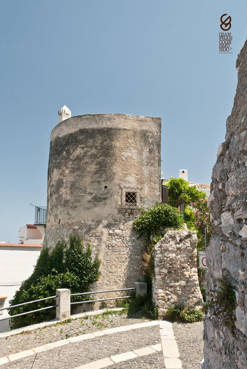 비에스테 Torre La Mezzaluna B&B 외부 사진
